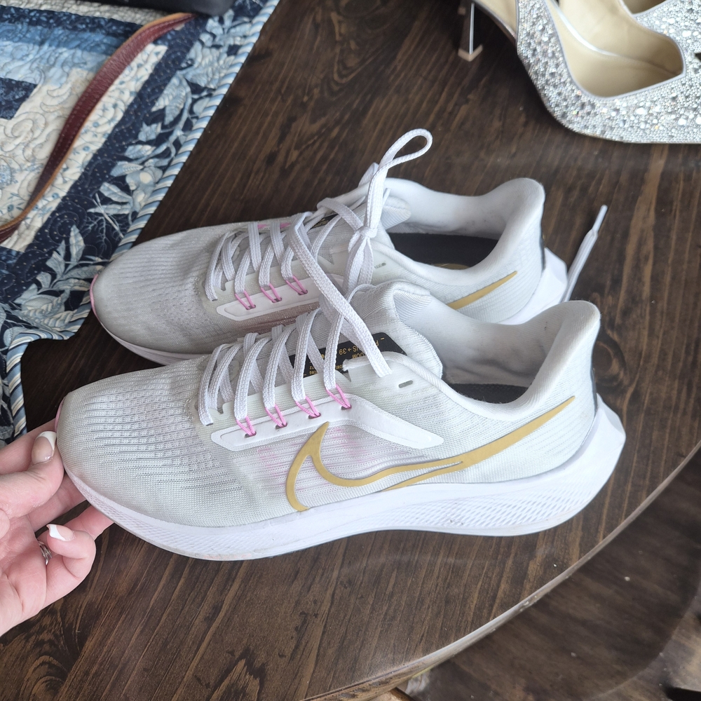 Nike Women's White and Gold Running Shoes